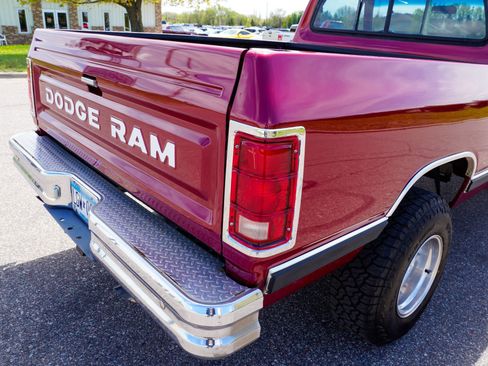 Used 1988 Dodge D/W Truck 100 AWD/4WD image 28