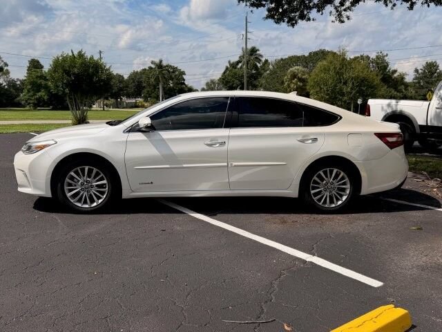 Used 2018 Toyota Avalon Limited w/ Protection Package FWD image 6