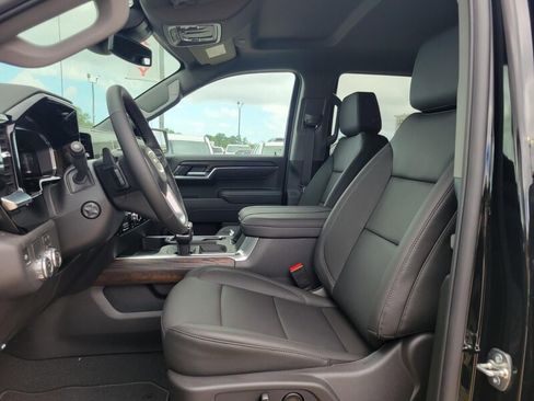 New 2026 GMC Sierra 1500 SLT w/ SLT Premium Package RWD image 22