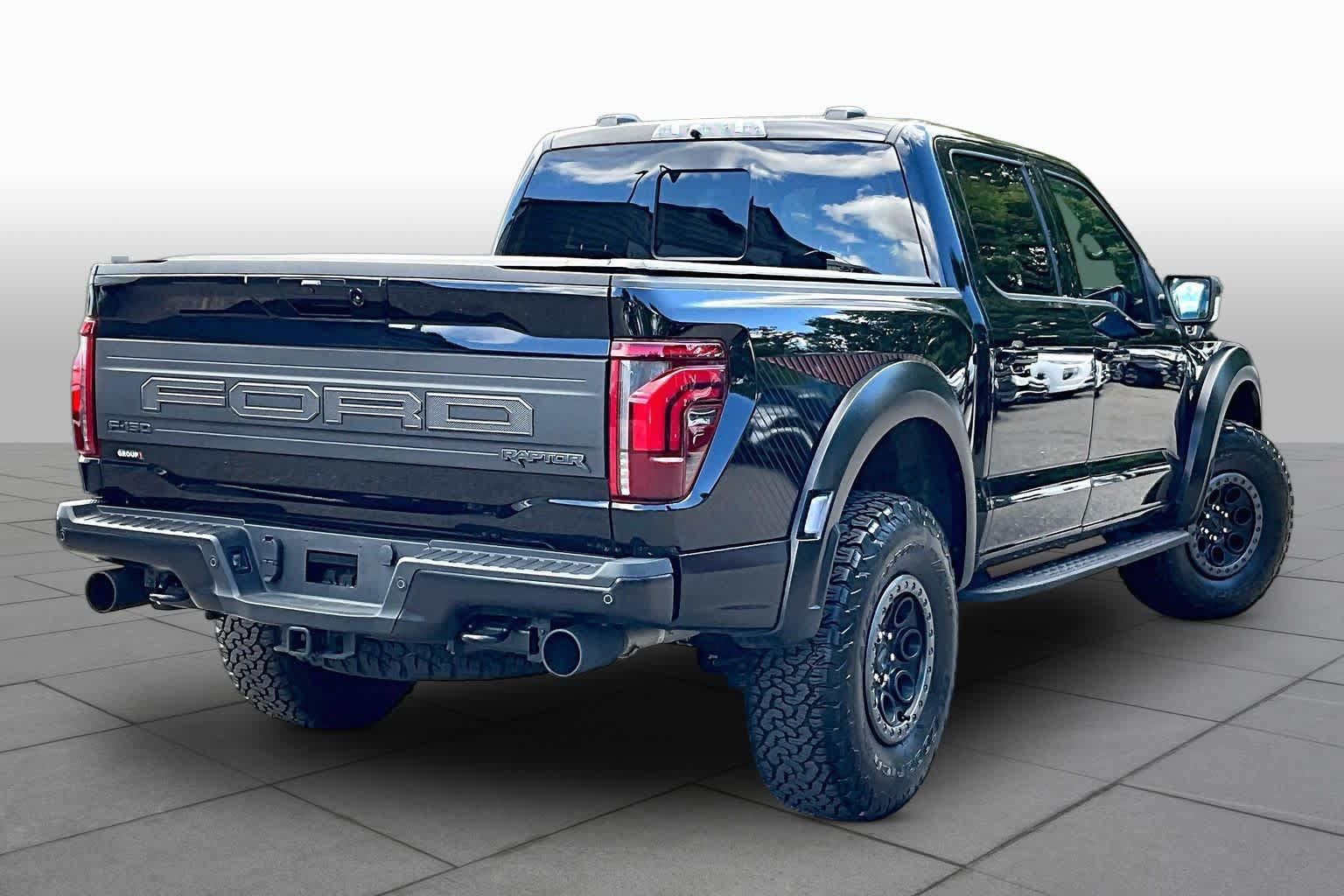 Used 2025 Ford F150 Raptor AWD/4WD image 13