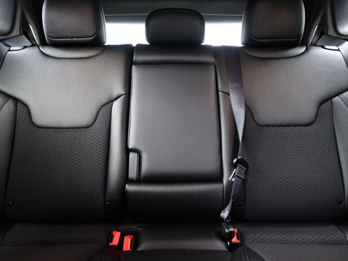 New 2026 Jeep Compass Latitude AWD/4WD image 13
