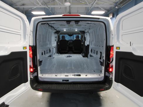 New 2026 Ford Transit 250 Low Roof RWD image 28