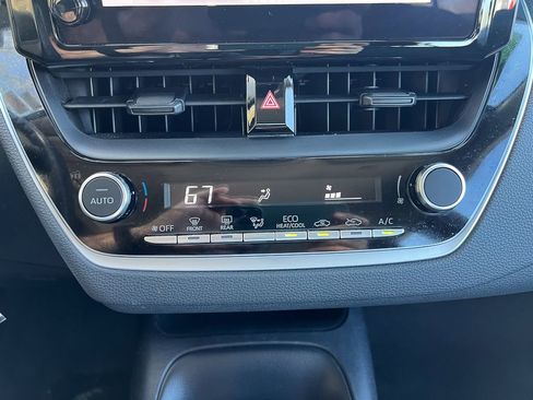 Used 2024 Toyota Corolla LE image 16