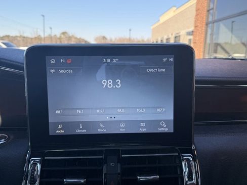 Used 2020 Lincoln Navigator Reserve w/ Luxury Package image 29