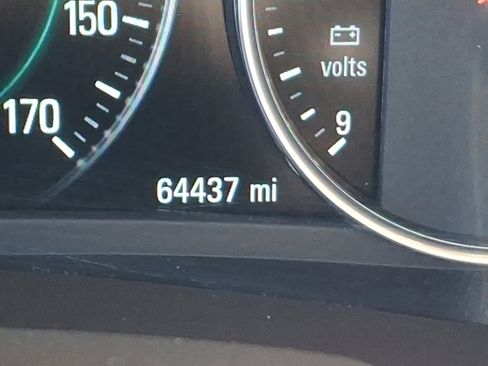 Used 2019 Buick LaCrosse Essence w/ Sights and Sounds Package image 20