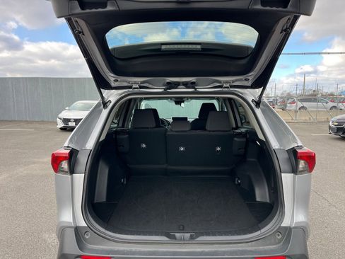 Used 2025 Toyota RAV4 LE image 30