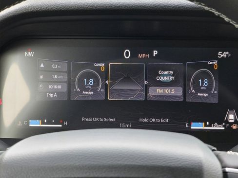 New 2025 Jeep Grand Cherokee Altitude image 22