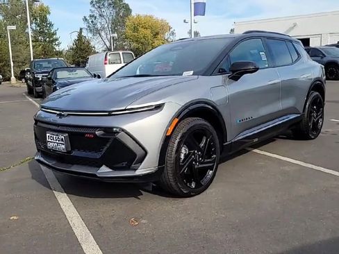 New 2026 Chevrolet Equinox EV RS image 4