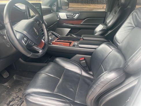 Used 2021 Lincoln Navigator Reserve image 5