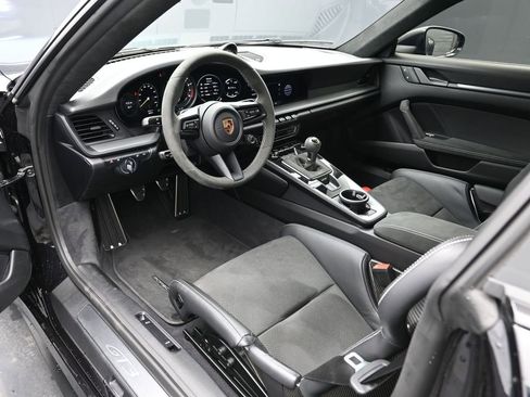 Certified 2022 Porsche 911 GT3 image 4
