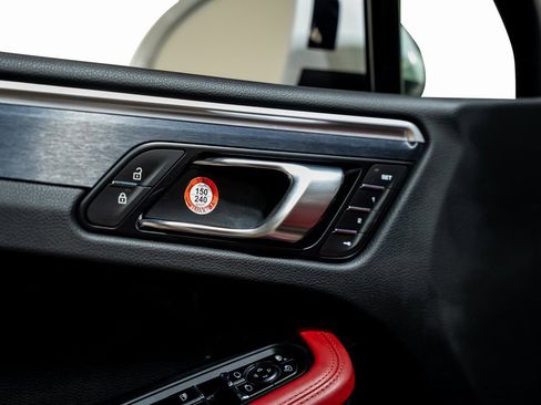 Used 2021 Porsche Macan GTS image 65