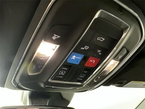 Used 2023 Jeep Grand Cherokee Altitude image 35