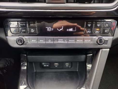 Used 2024 Kia Seltos S AWD/4WD image 24