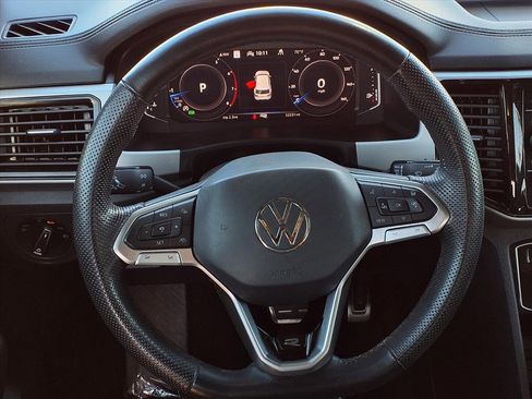 Used 2023 Volkswagen Atlas Cross Sport SEL Premium R-Line image 20