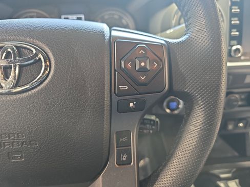 Certified 2023 Toyota Tacoma TRD Off-Road w/ Technology Package AWD/4WD image 17