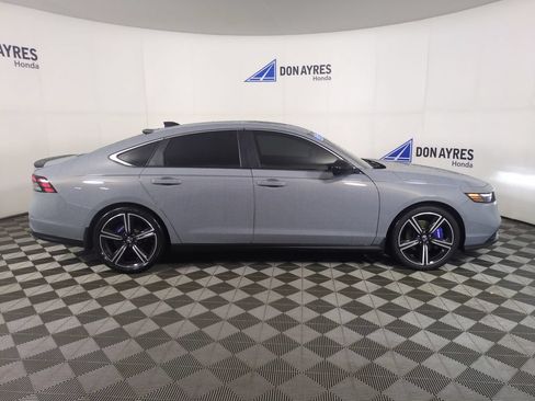 Used 2023 Honda Accord Sport image 6