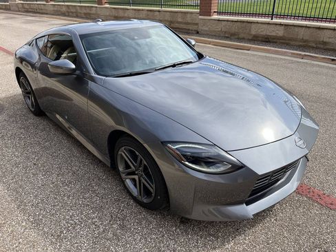 Used 2024 Nissan Z Sport w/ Floor Mat Package RWD image 8