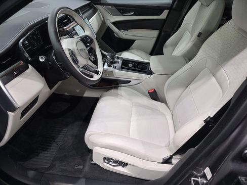 New 2026 Jaguar F-PACE R-Dynamic S image 6