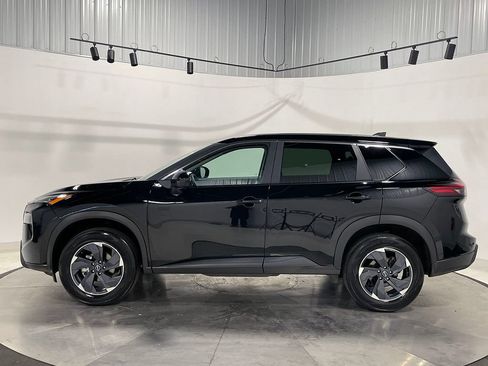 Used 2026 Nissan Rogue SV AWD/4WD image 16