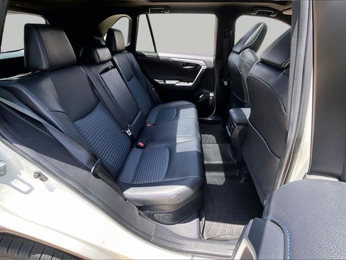 Used 2021 Toyota RAV4 XSE AWD/4WD image 19