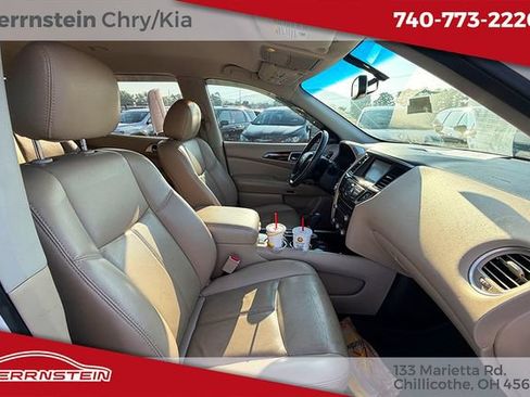 Used 2016 Nissan Pathfinder SL AWD/4WD image 26