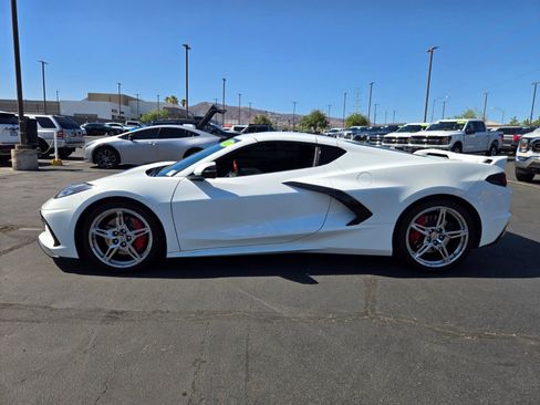 Used 2021 Chevrolet Corvette Stingray Preferred Cpe w/ Z51 Performance Package RWD image 3