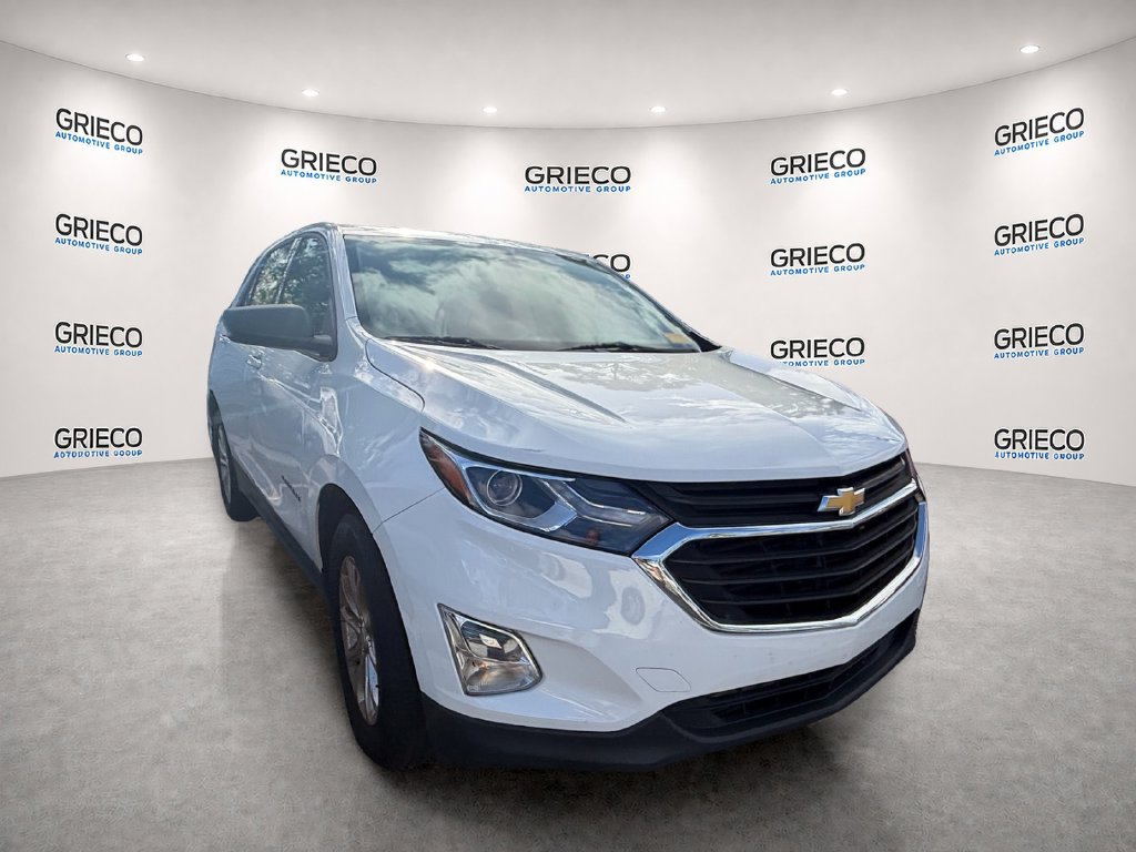 Used 2019 Chevrolet Equinox LS w/ LS Convenience Package FWD image 2