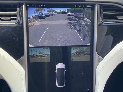 Used 2018 Tesla Model X 100D AWD/4WD image 27