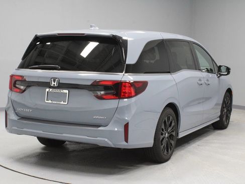 Used 2025 Honda Odyssey Sport-L image 10
