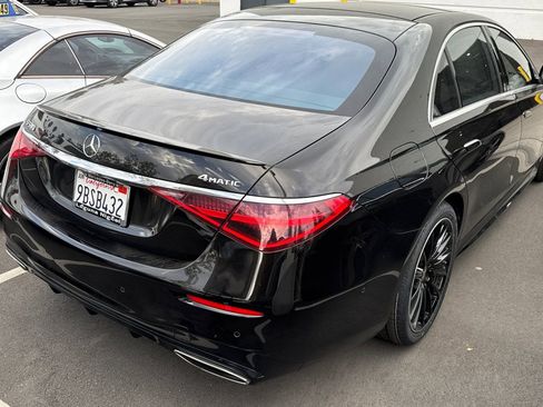 Used 2022 Mercedes-Benz S 580 4MATIC Sedan image 3