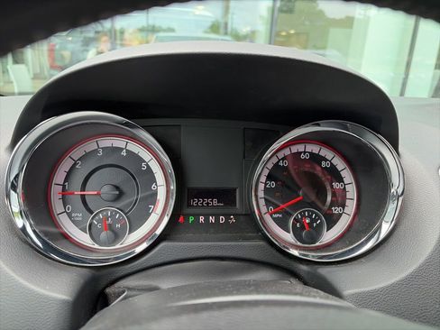 Used 2020 Dodge Grand Caravan SXT FWD image 13