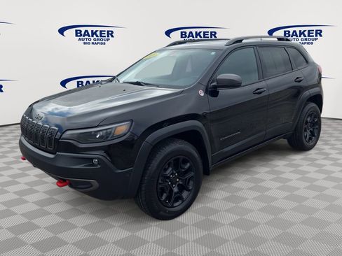 Used 2020 Jeep Cherokee Trailhawk image 3