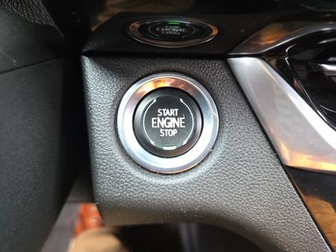 Used 2024 Buick Envista Sport Touring w/ Convenience I Package FWD image 10