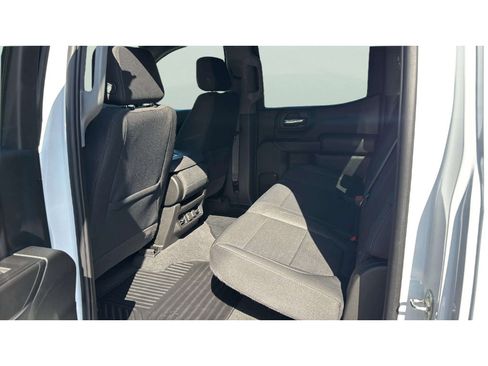 Used 2022 Chevrolet Silverado 1500 LT w/ Z71 Off-Road Package AWD/4WD image 11