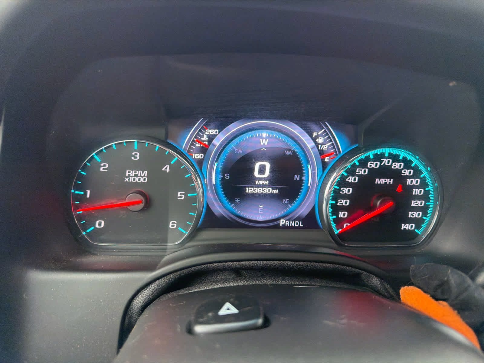 Used 2018 GMC Yukon Denali AWD/4WD image 2
