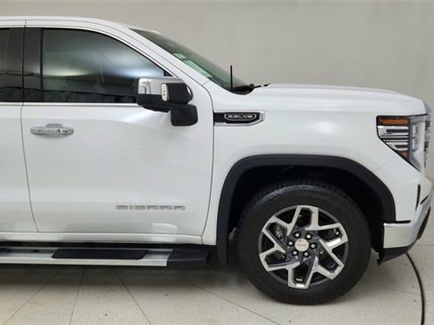Used 2024 GMC Sierra 1500 SLT w/ SLT Premium Plus Package image 7