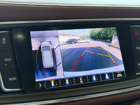 Used 2021 Buick Enclave Avenir w/ Avenir Technology Package image 41