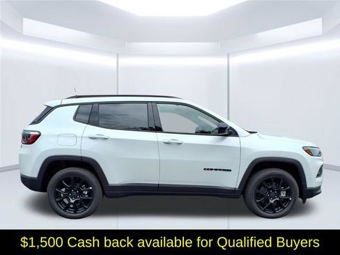 New 2026 Jeep Compass Latitude AWD/4WD image 2