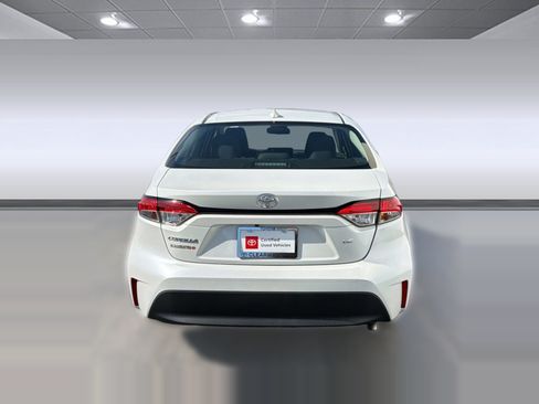 Used 2024 Toyota Corolla LE FWD image 10