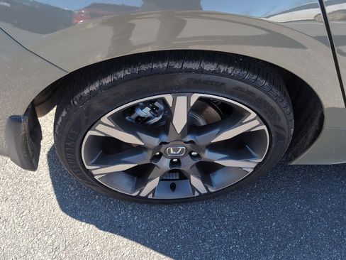 Used 2026 Honda Civic Sport Touring image 9