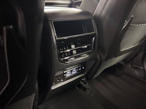 Used 2023 Jeep Grand Cherokee Limited AWD/4WD image 27