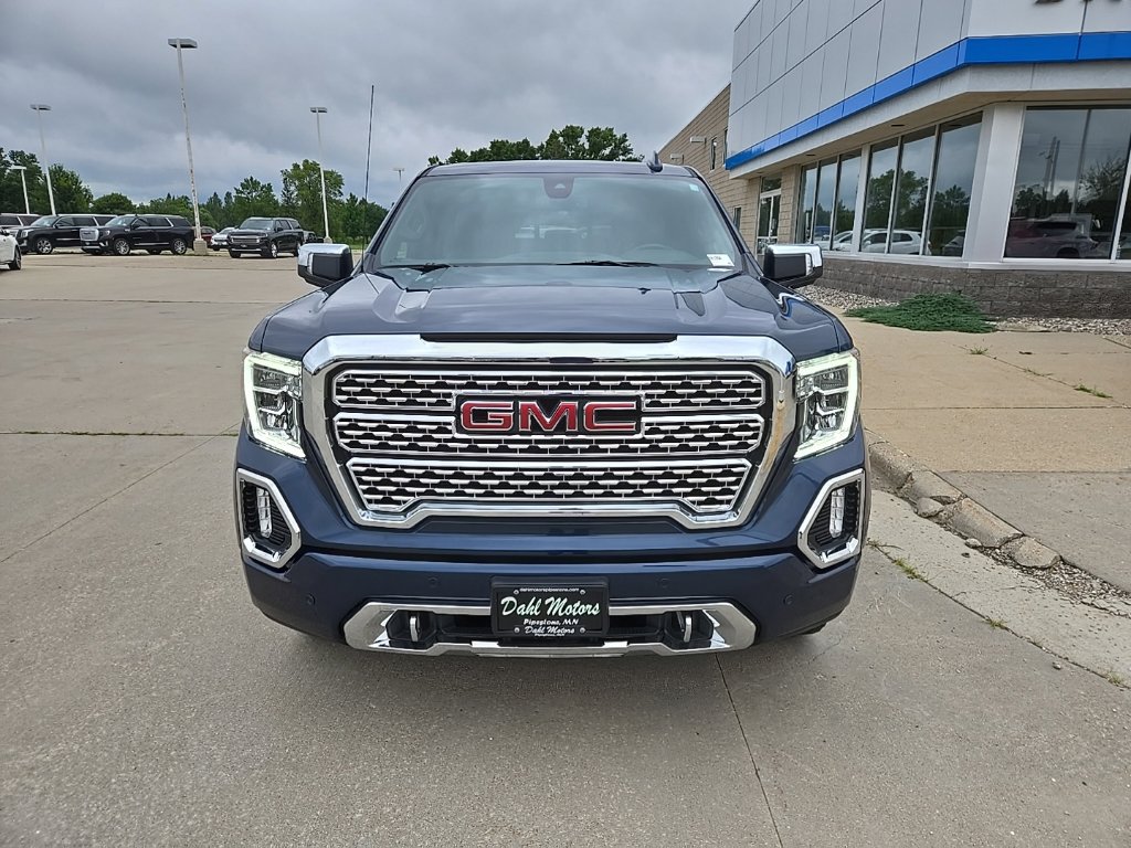 Used 2022 GMC Sierra 1500 Denali w/ Driver Alert Package II AWD/4WD image 3