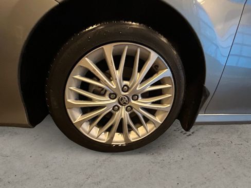 Certified 2020 Toyota Camry XLE image 14