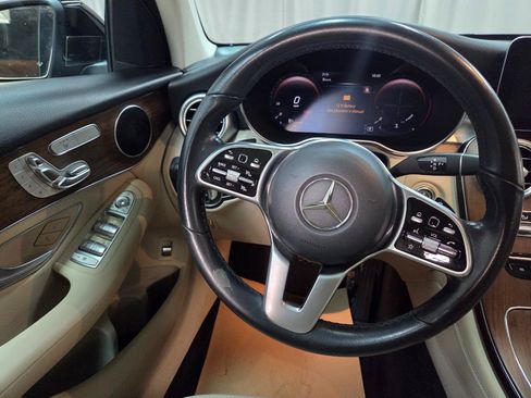 Used 2020 Mercedes-Benz GLC 300 4MATIC w/ Parking Assistance Package image 24