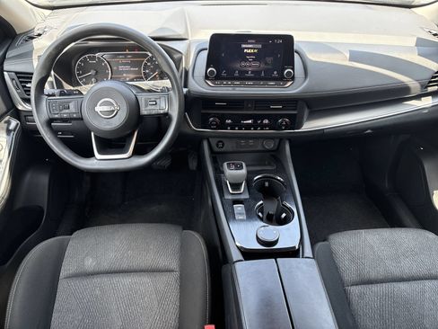 Certified 2024 Nissan Rogue SV AWD/4WD image 3