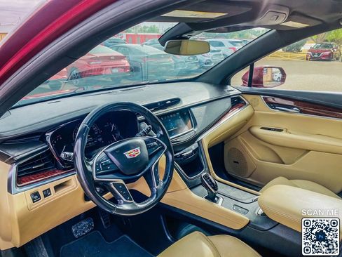 Used 2018 Cadillac XT5 Luxury w/ Driver Awareness Package FWD image 27