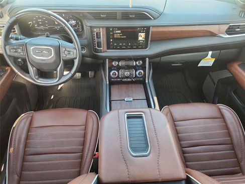 Used 2024 GMC Yukon Denali Ultimate AWD/4WD image 21