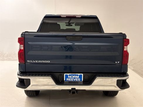 Used 2020 Chevrolet Silverado 1500 LT w/ Texas Edition image 9
