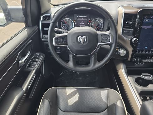 Used 2022 RAM 1500 Laramie AWD/4WD image 13