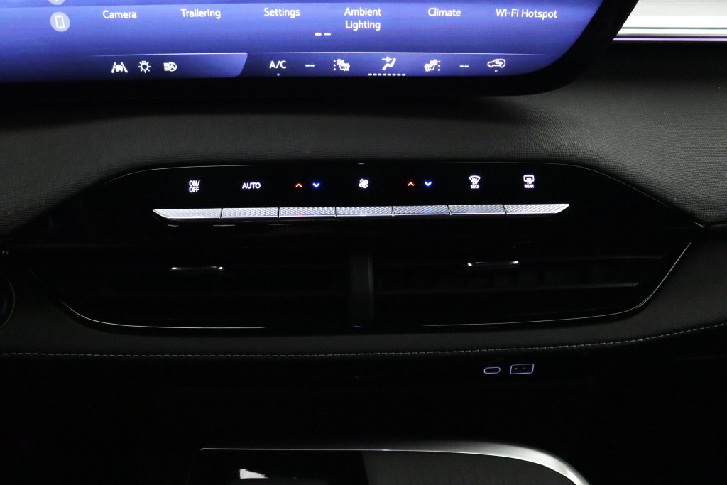 Certified 2026 Buick Enclave Preferred FWD image 32